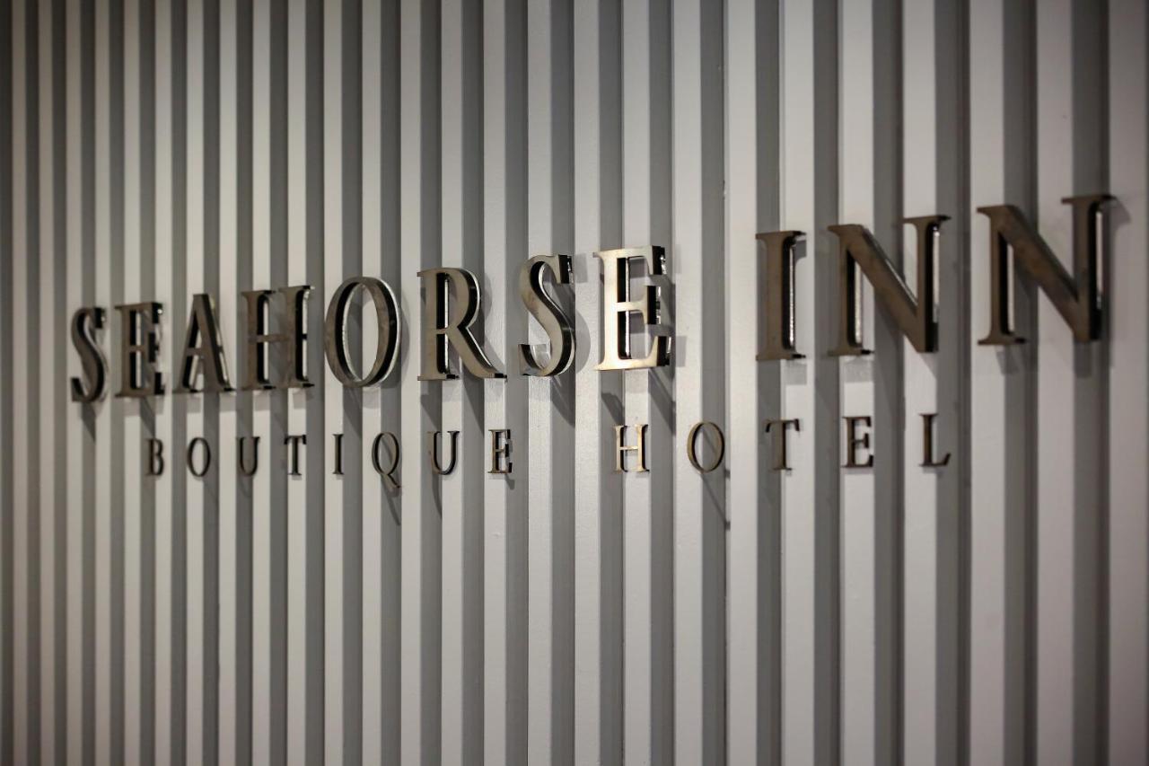 Seahorse Inn Hotel & Villas Идън Екстериор снимка